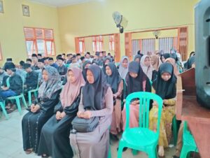 para peserta didik mengikuti acara pembukaan agenda ramadhan dengan hikmat
